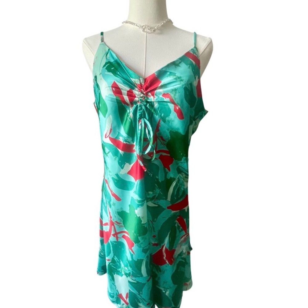 💚 Easel Satin Floral Slip Dress – sizes M, L NWT - Picture 3 of 14
